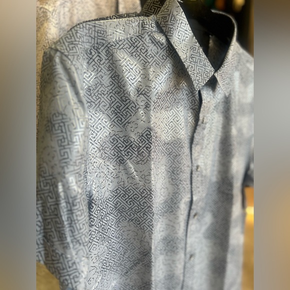 Men’s button up shirt - Picture 3 of 5